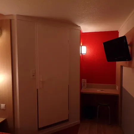 Hotel Fasthotel Cambrai