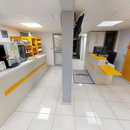 Premiere Classe Cambrai Hotel *