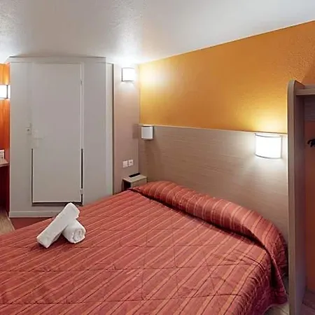Fasthotel Cambrai * Proville