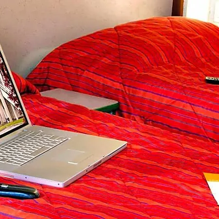 Fasthotel Cambrai Hotel *