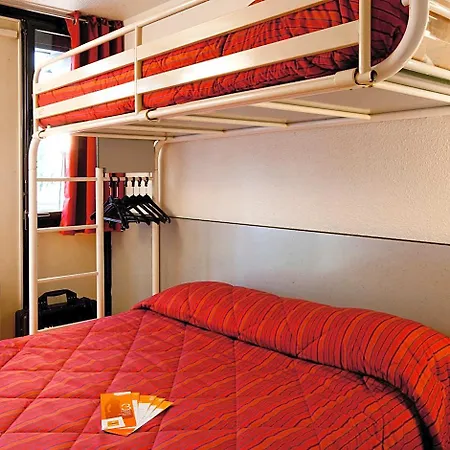 Fasthotel Cambrai Hotel