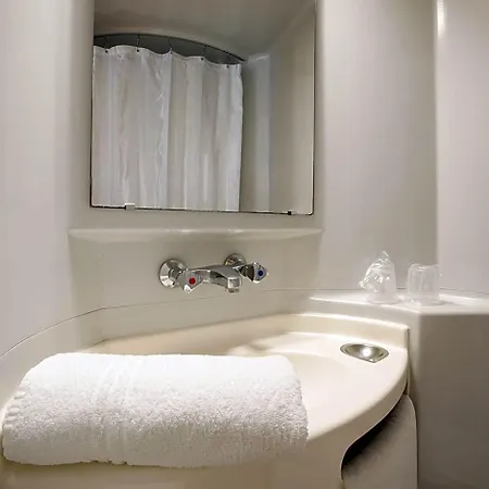 Fasthotel Cambrai Hotel Proville