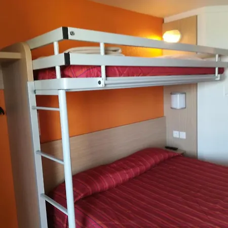 Fasthotel Cambrai Proville